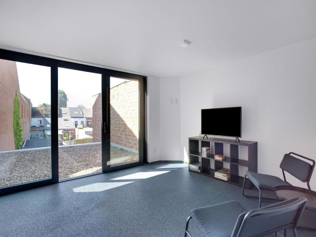 Modern Holiday Home In Scherpenheuvel With Infrared Sauna Buitenkant foto